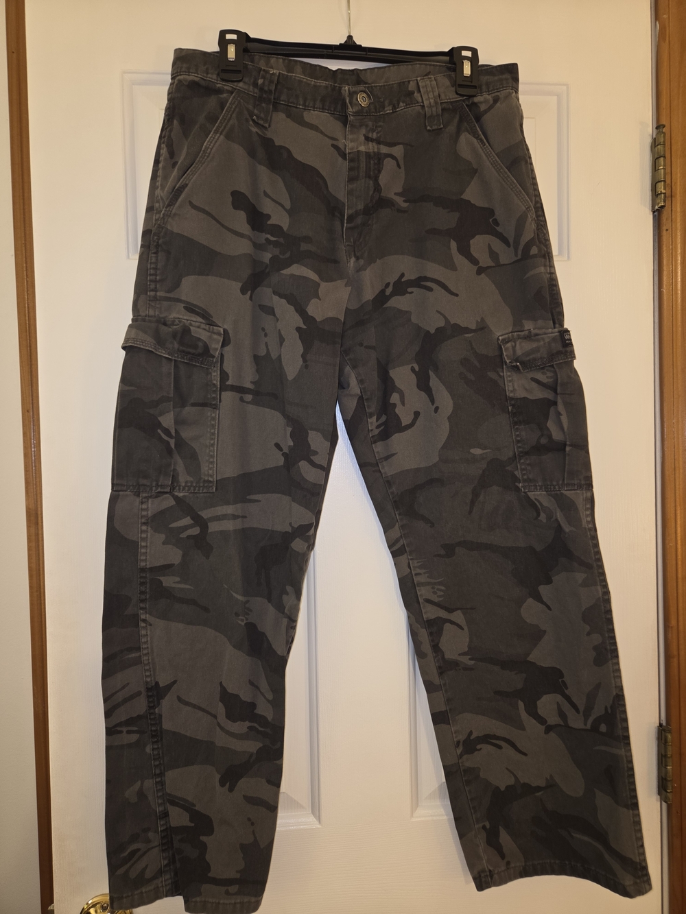 Wrangler Black & Gray Camo Cargo Pants